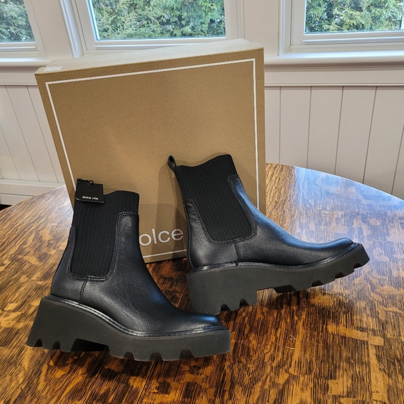 NEW Dolce Vita Hoven H2O Boots. Black Leather. Platform. Waterproof. 7. - Picture 7 of 16